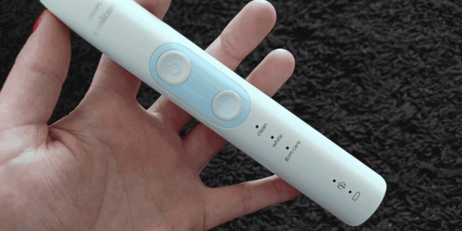 Sonik elektrikli diş fırçası